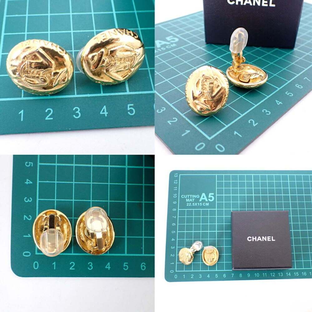 CHANEL Gold Earrings - Picture 11 of 11